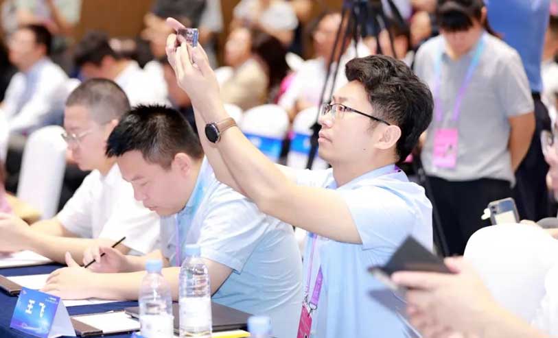 中国工程院院士李克强：“车路云一体化”可行性及商业性