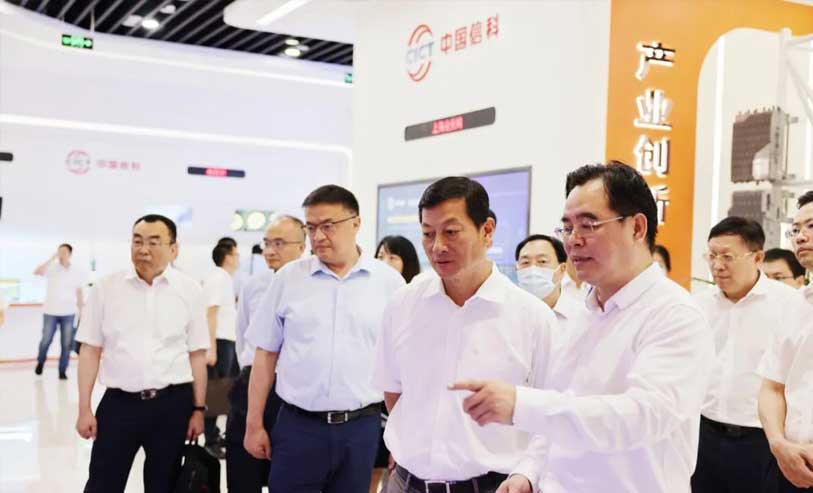 中国信科与东风公司深化合作共谋高质量发展