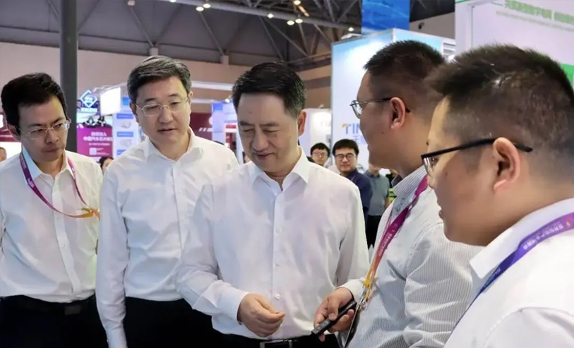 中信科智联智新场景亮相2025世界智能产业博览会